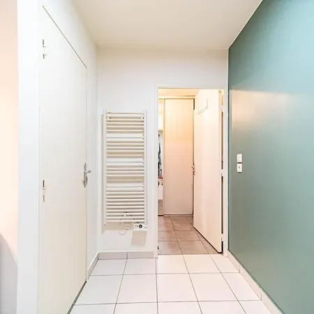 Le Petit Montel- Studio Avec Garage-Metro Valmy Lyon Exterior foto